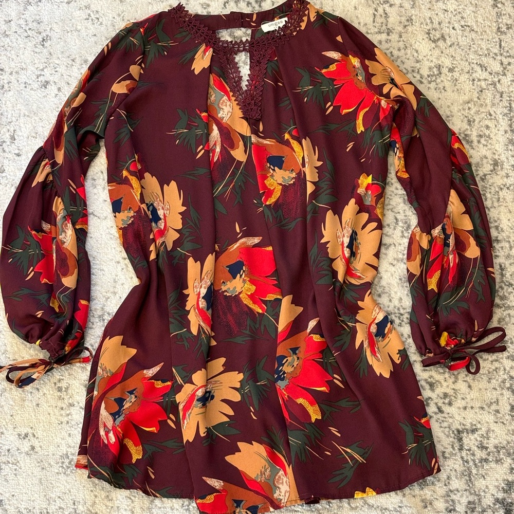 Umgee Women’s Mini Dress Maroon Floral Print Keyhole SZ S